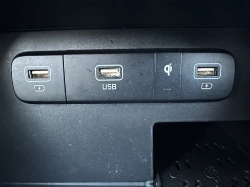 Used 2022 Kia Carnival SX FWD image 28