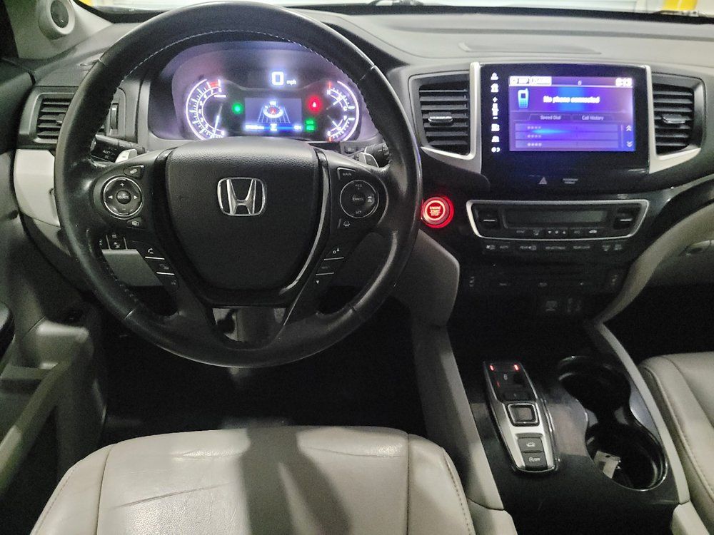 Used 2017 Honda Pilot Touring image 22