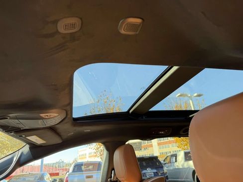 New 2026 Chrysler Pacifica Pinnacle FWD image 4