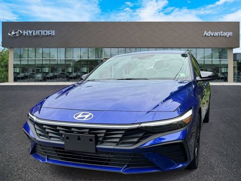 Certified 2026 Hyundai Elantra Sport FWD image 4