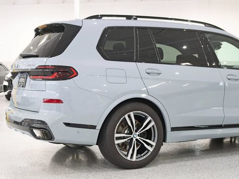Used 2026 BMW X7 xDrive40i w/ M Sport Package AWD/4WD image 11