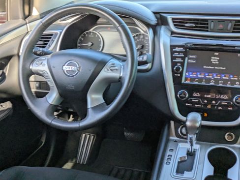 Used 2017 Nissan Murano SV image 16