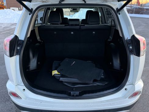 Used 2016 Toyota RAV4 Limited image 14