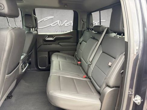 Certified 2024 GMC Sierra 1500 SLT RWD image 22