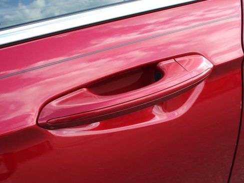 Used 2015 Ford Fusion SE image 9