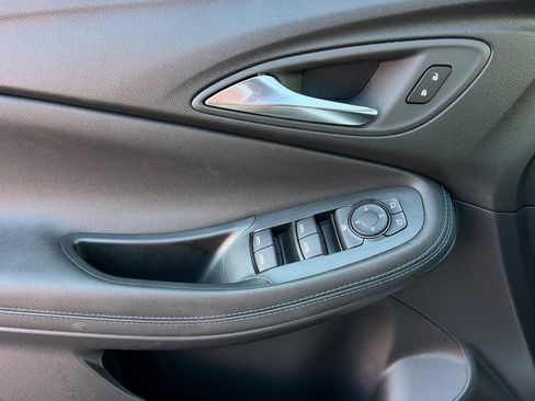 New 2026 Buick Encore GX Sport Touring image 9