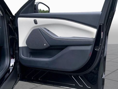 Used 2024 Ford Mustang Mach-E Premium RWD image 21