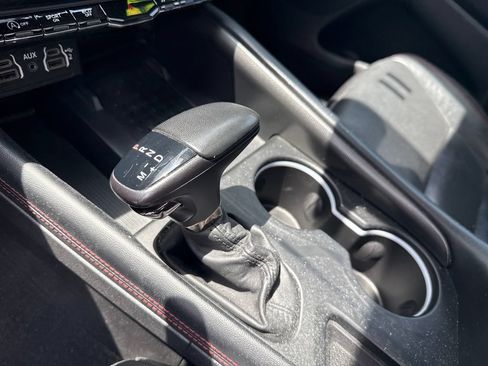 Used 2025 Dodge Durango GT AWD/4WD image 40