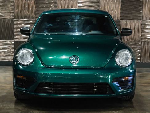 Used 2018 Volkswagen Beetle 2.0T S image 5