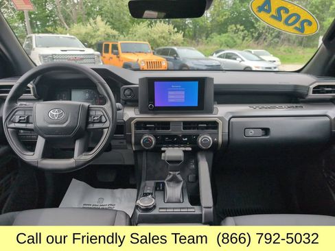 Certified 2024 Toyota Tacoma SR5 AWD/4WD image 14