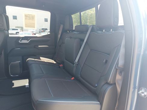 Used 2024 GMC Sierra 1500 Denali w/ Denali Reserve Package AWD/4WD image 15