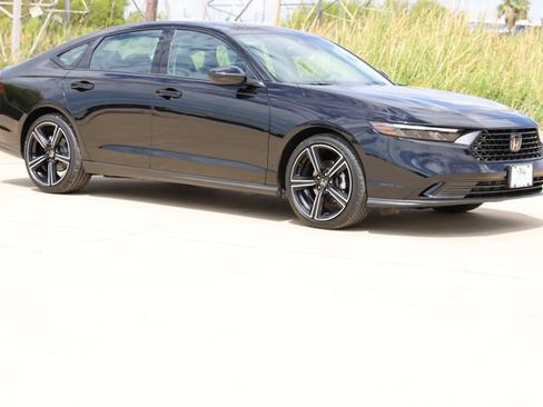 New 2026 Honda Accord SE image 1