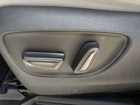 Used 2022 Toyota Sienna LE FWD image 26