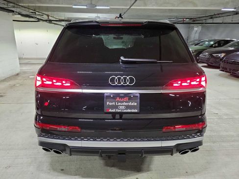 New 2026 Audi SQ7 Prestige AWD/4WD image 4