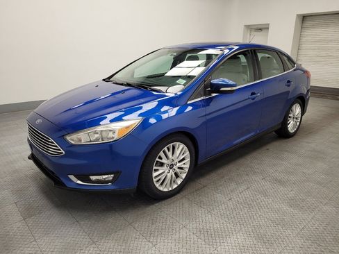 Used 2018 Ford Focus Titanium image 2