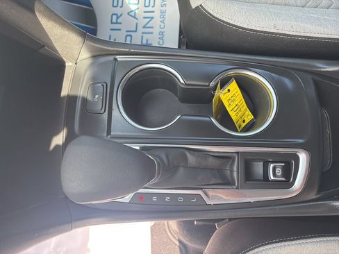 Used 2023 Chevrolet Equinox LT w/ Driver Convenience Package AWD/4WD image 31