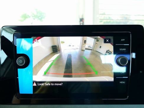 New 2025 Volkswagen Jetta SE image 19