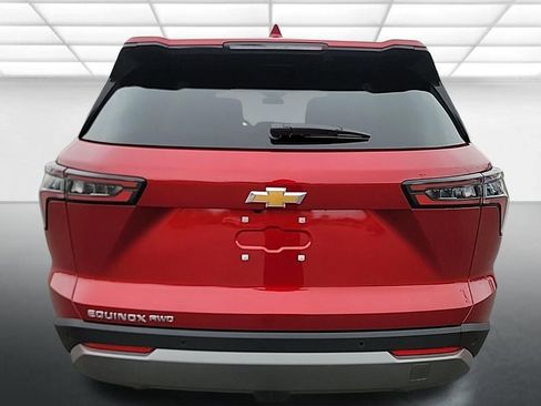 New 2026 Chevrolet Equinox LT w/ Convenience Package II AWD/4WD image 28