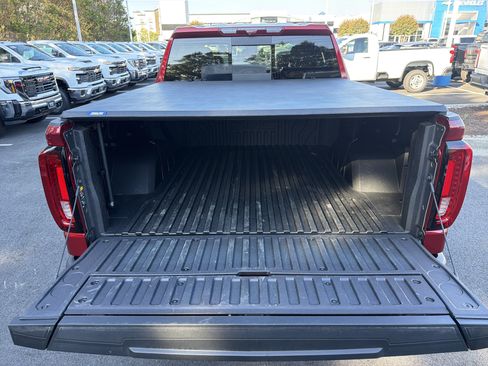 Used 2024 GMC Sierra 1500 AT4 w/ Technology Package AWD/4WD image 34