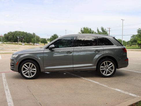 Used 2018 Audi Q7 3.0T Premium Plus w/ Premium Plus Package AWD/4WD image 4