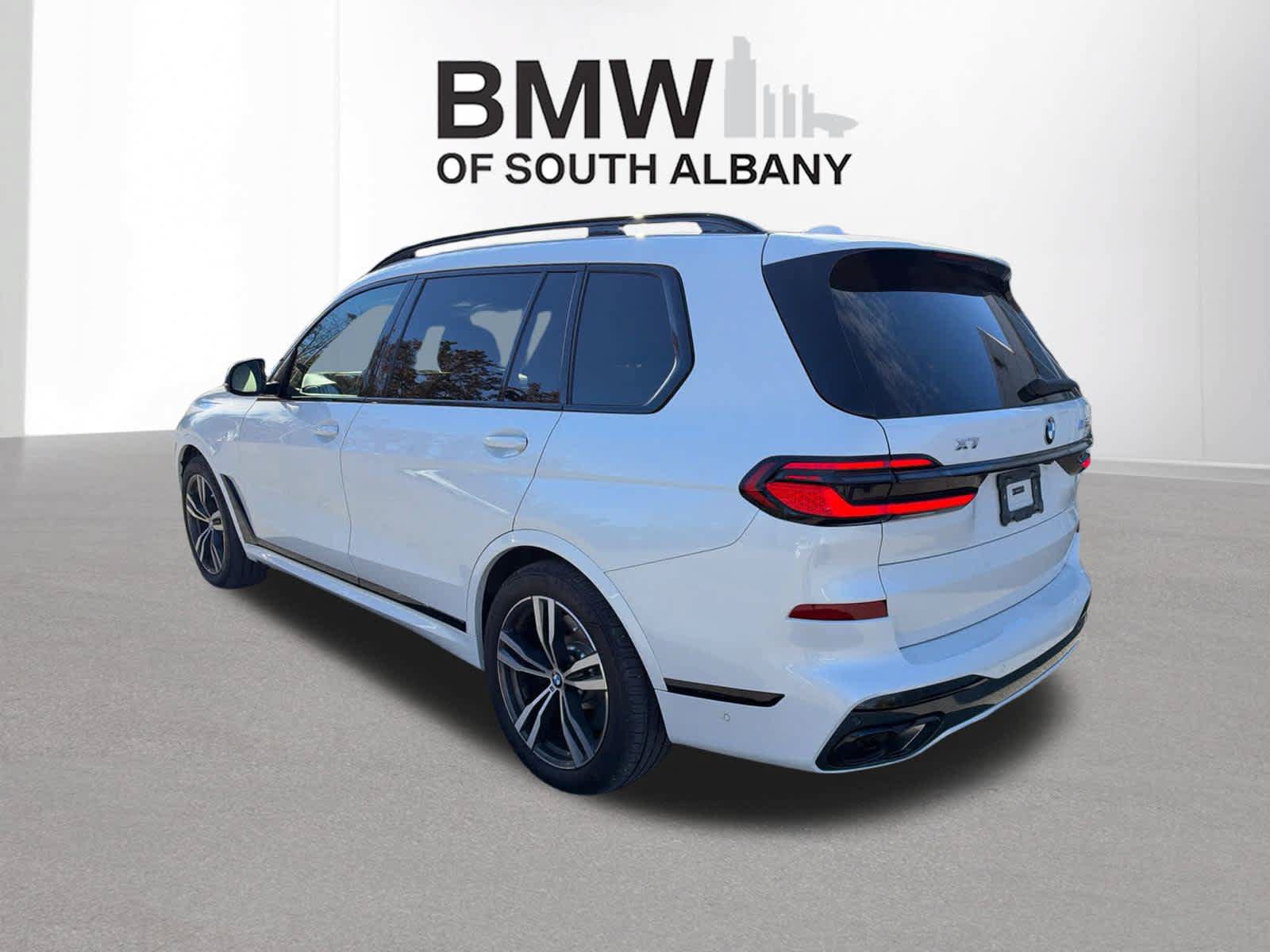 Used 2024 BMW X7 M60i w/ Executive Package AWD/4WD image 3