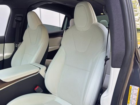 Used 2022 Tesla Model X AWD/4WD image 44