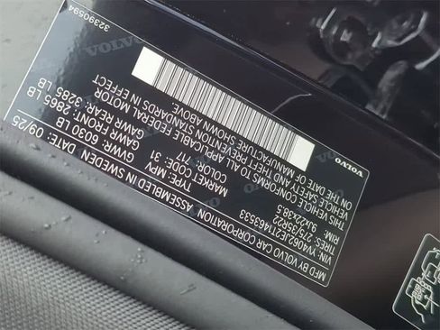 Certified 2026 Volvo XC90 B6 Plus w/ Protection Package Premier image 32