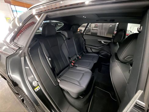 Certified 2023 Audi Q8 Premium Plus w/ Premium Plus Package AWD/4WD image 28