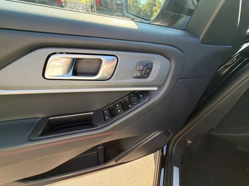 New 2027 Ford Explorer ST-Line w/ Premium Package RWD image 18