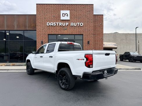 Used 2024 Chevrolet Colorado W/T w/ Safety Package image 5