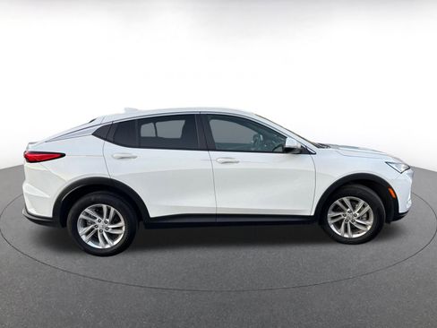 Used 2025 Buick Envista Preferred image 15