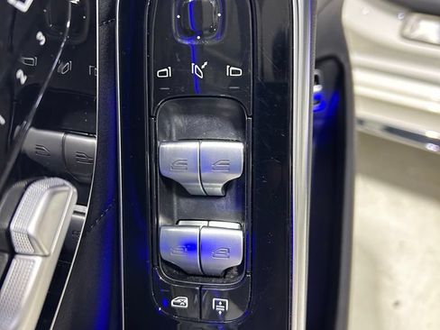 Used 2022 Mercedes-Benz S 580 4MATIC Sedan w/ AMG Line Package image 10