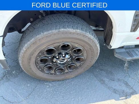 Used 2024 Ford F350 Lariat w/ Black Appearance Package AWD/4WD image 16