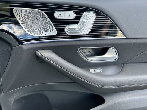 New 2025 Mercedes-Benz GLS 450 4MATIC image 19