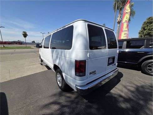 Used 2013 Ford E-150 and Econoline 150 Wagon RWD image 7