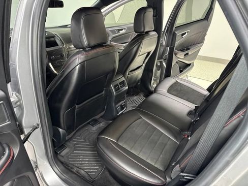 Used 2020 Ford Edge ST-Line FWD image 25