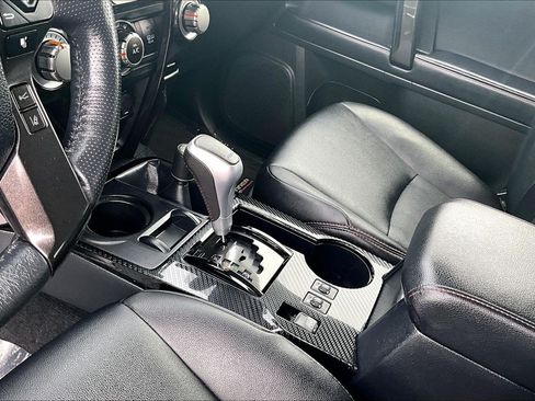 Used 2023 Toyota 4Runner TRD Off-Road Premium AWD/4WD image 16