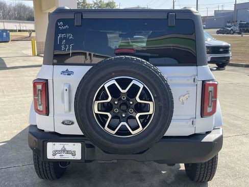 New 2025 Ford Bronco Outer Banks w/ Matte Film Protection Package image 4