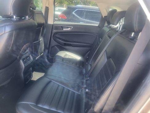 Used 2019 Ford Edge SEL w/ Equipment Group 201A FWD image 40