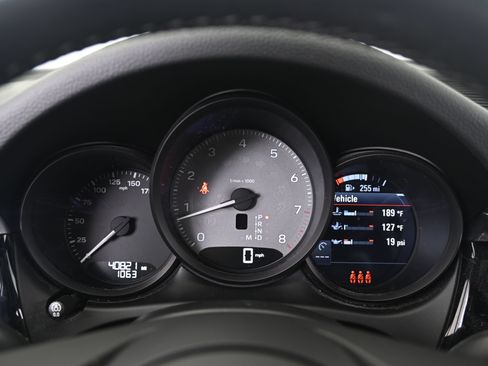 Certified 2023 Porsche Macan S AWD/4WD image 36