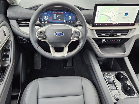 New 2026 Ford Explorer Active w/ Active Comfort Package image 7