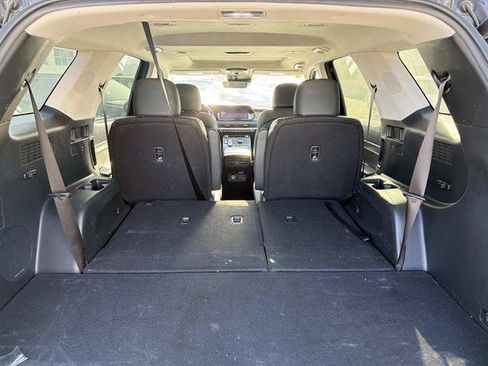 Used 2024 Hyundai Palisade SEL w/ Premium Package FWD image 6