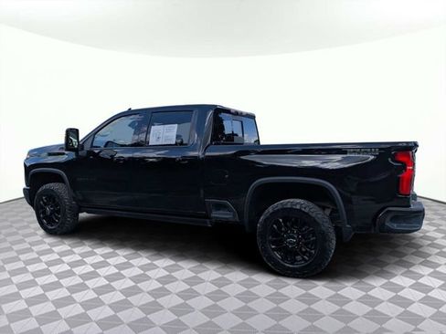 Used 2025 Chevrolet Silverado 2500 LTZ w/ LTZ Plus Package AWD/4WD image 4