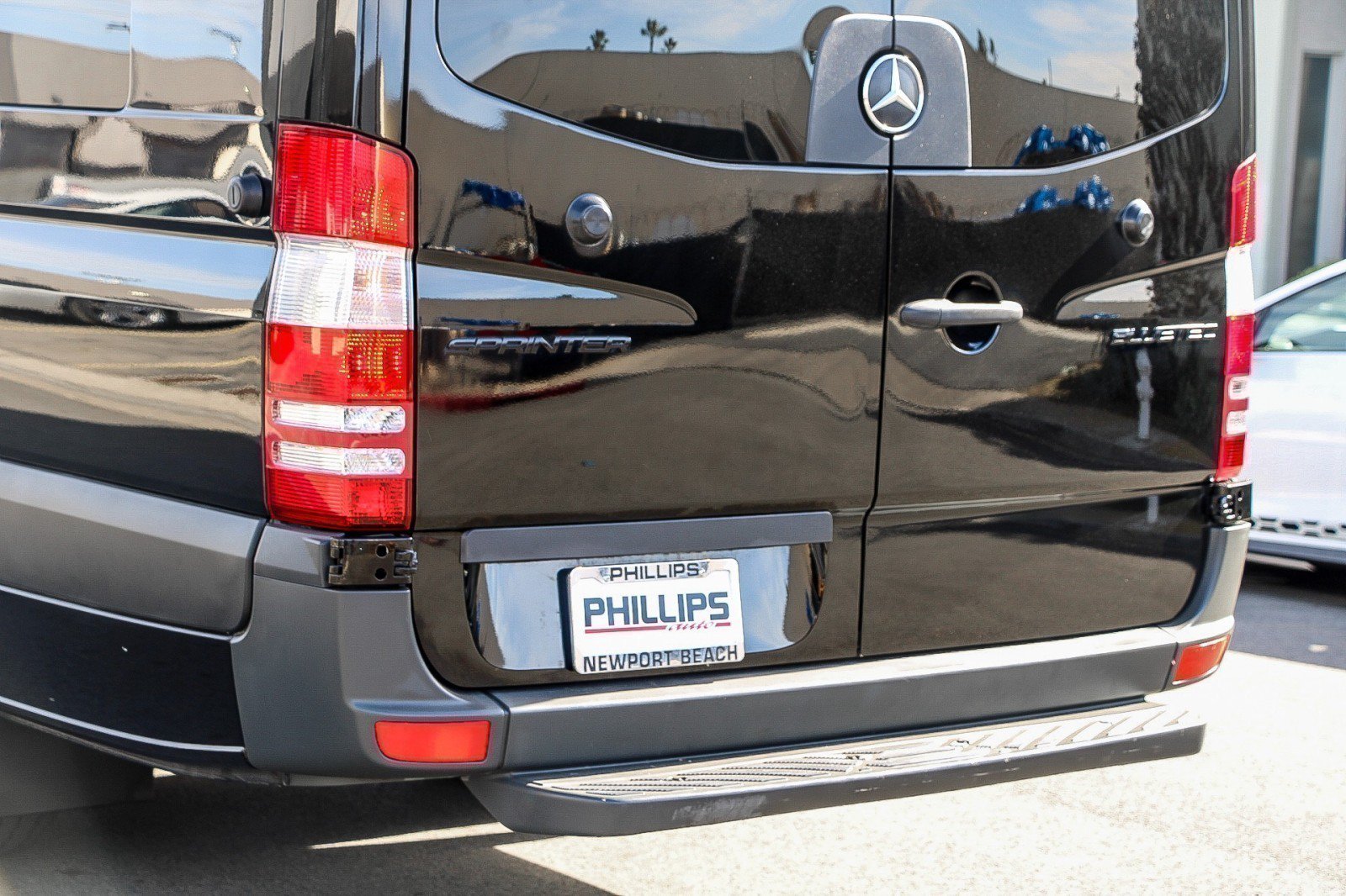 Used 2017 Mercedes-Benz Sprinter 3500 image 23
