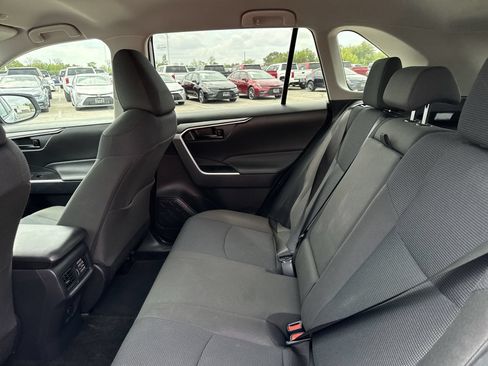 Certified 2025 Toyota RAV4 LE FWD image 24