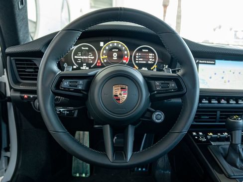 Certified 2026 Porsche 911 GT3 RWD image 9