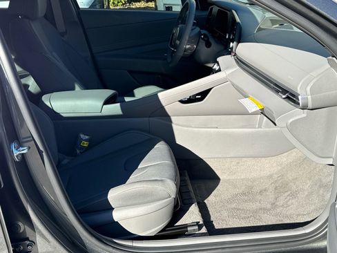 New 2026 Hyundai Elantra SEL Sport Premium FWD image 14