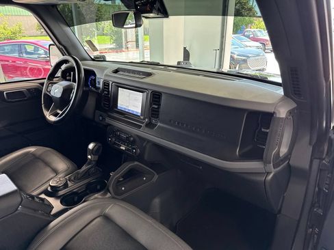 Used 2023 Ford Bronco Big Bend w/ Sasquatch Package AWD/4WD image 47