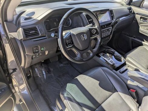 Used 2019 Honda Pilot Touring image 9