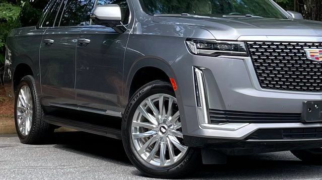 Used 2021 Cadillac Escalade ESV Premium Luxury AWD/4WD image 10